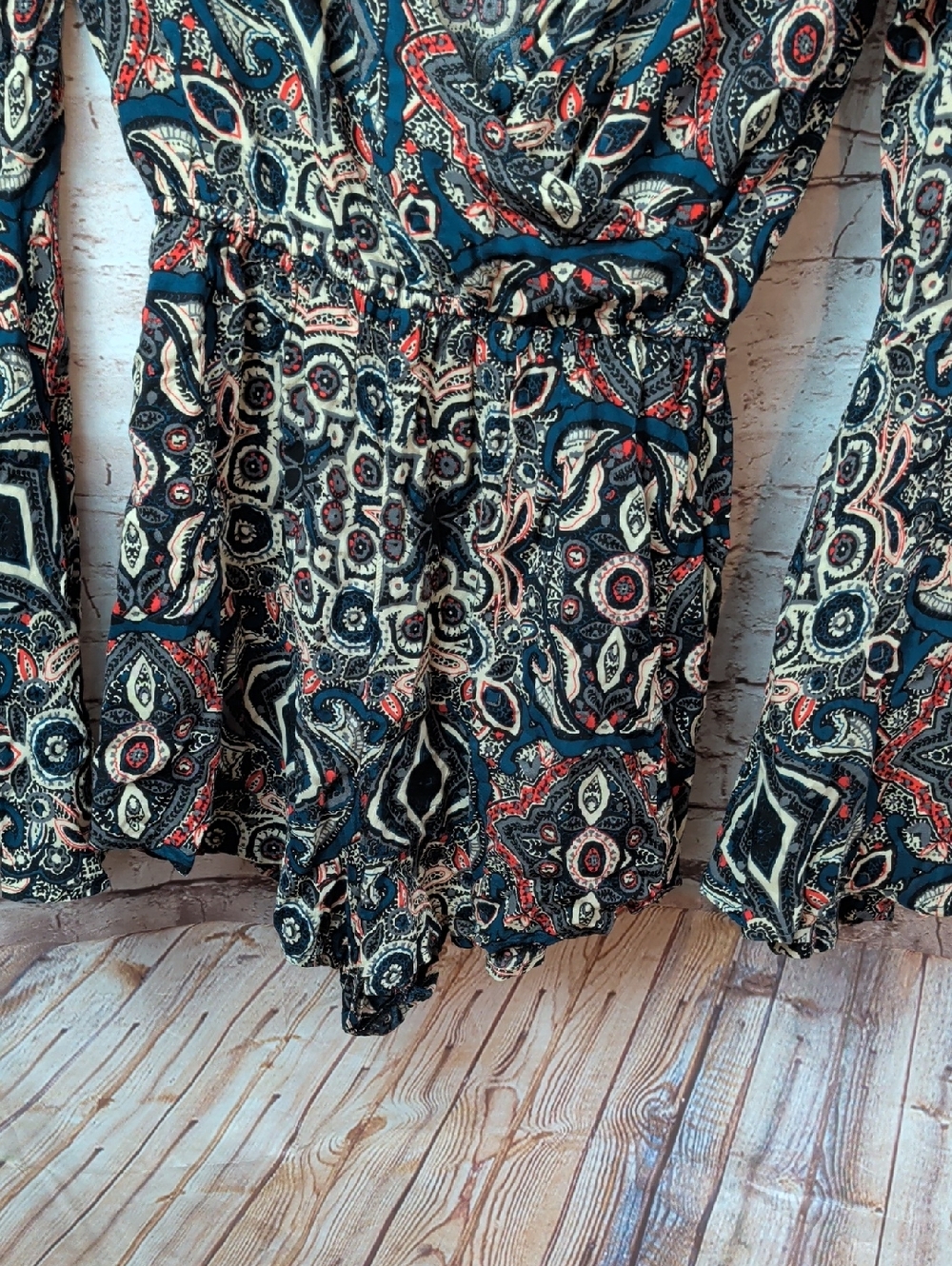 Abercrombie & Fitch Navy Paisley Wrap-Front Long Sleeve Romper Short Small Nwt - Picture 2 of 7